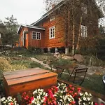 Braennskaer & Glamping Lodge
