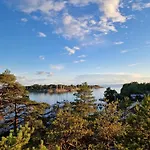 Braennskaer & Glamping Lodge Pargas