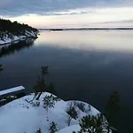 Lodge Braennskaer & Glamping *