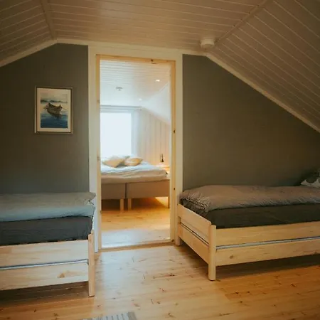 Braennskaer & Glamping Деревянный коттедж