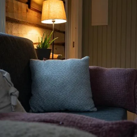 Braennskaer & Glamping Lodge