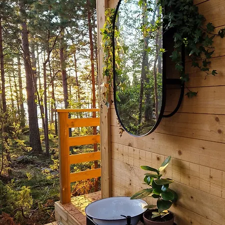 Lodget Braennskaer & Glamping Parainen