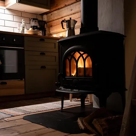 Hytte Braennskaer & Glamping *