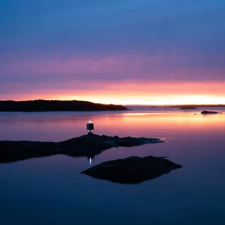 Braennskaer & Glamping Lodge Pargas