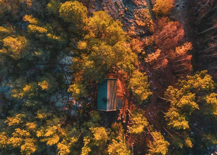 Braennskaer & Glamping Gerendaház Pargas